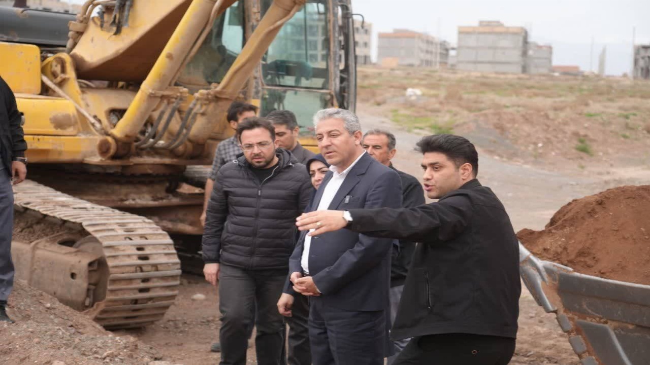 آماده‌سازی سایت ۶۴ هکتاری نهضت ملی مسکن خوی