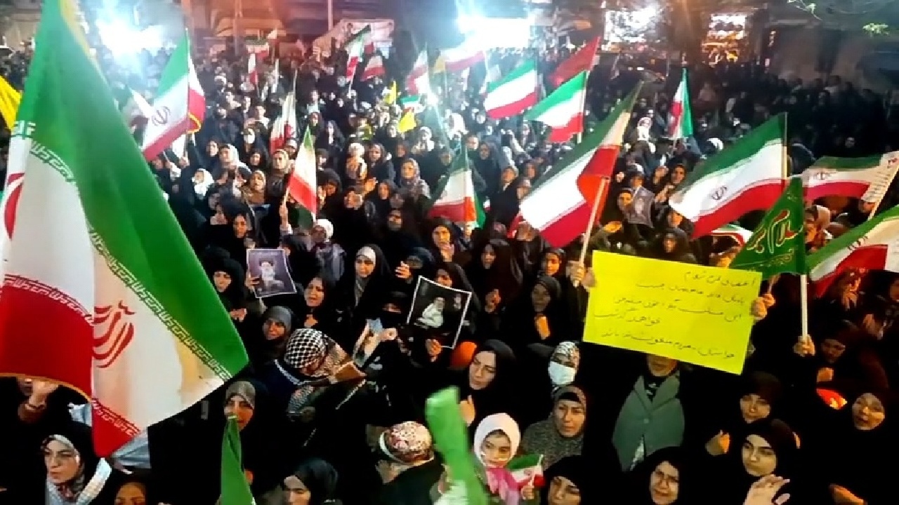 طوفان حضور لرستانی ها در پنجاهمین شب حماسه خیابان + فیلم