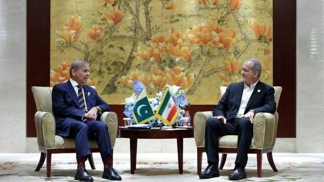 گفت‌وگوی تلفنی شهباز شریف و پزشکیان