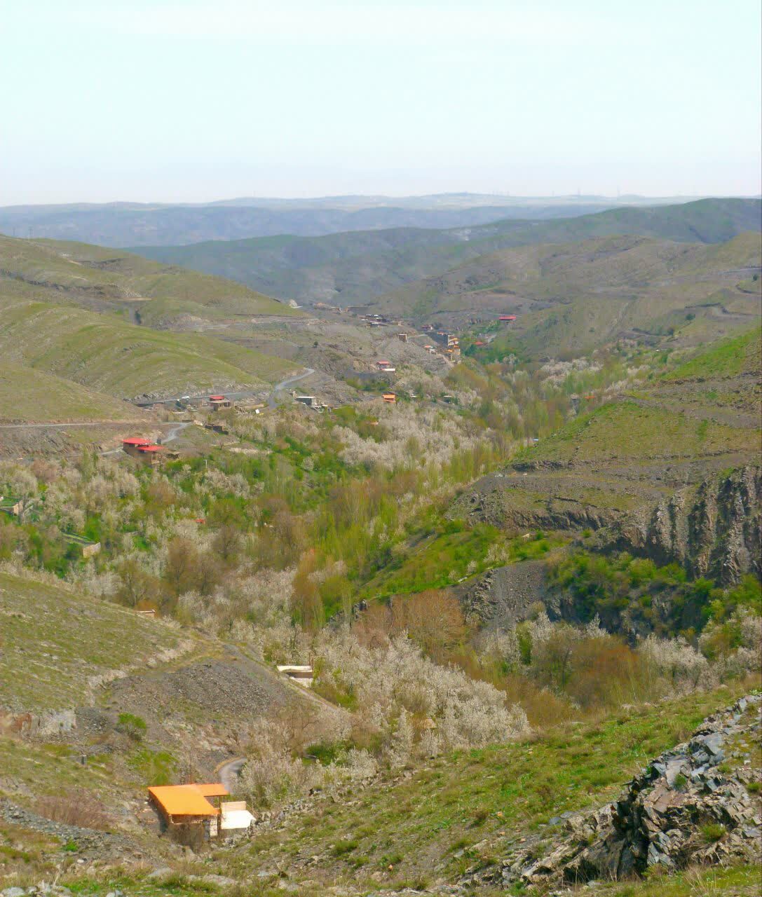 طبیعت بهاری روستای ازغد