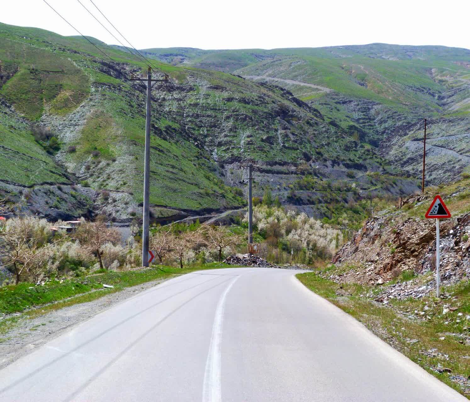 نمایی از طبیعت بهاری روستای ازغد از لنز دوربین شهروندخبرنگار