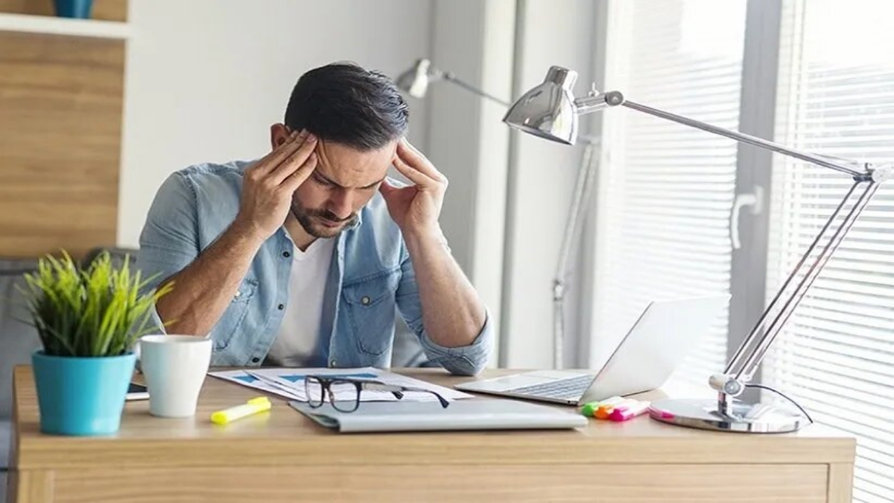 سردردهای مخصوص عصر دیجیتال/چطور با موبایل و بدون سردرد زندگی کنیم؟