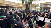 باشگاه خبرنگاران -میزبانی حرم کریمه اهل‌بیت(س) از خانواده شهدای دانش‌آموز میناب در روز دختر +فیلم
