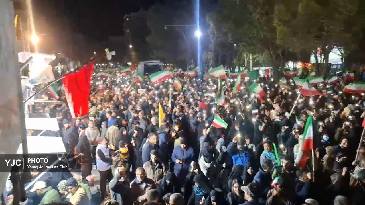 دفاع مقدس بروجردی‌ها با جمعیت ده‌ها هزار نفری + فیلم