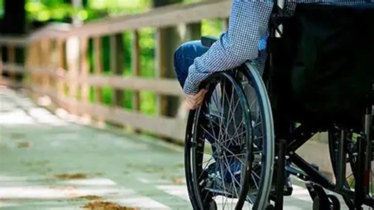 معلولان تحت پوشش بهزیستی همچنان در انتظار دریافت عیدی