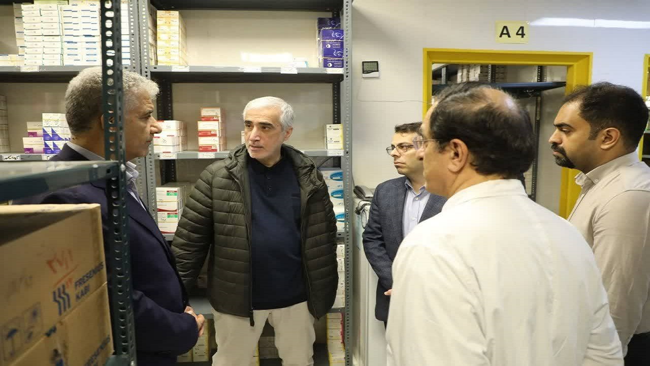 بررسی اقدامات درمانی در قم با حضور معاون وزیر بهداشت