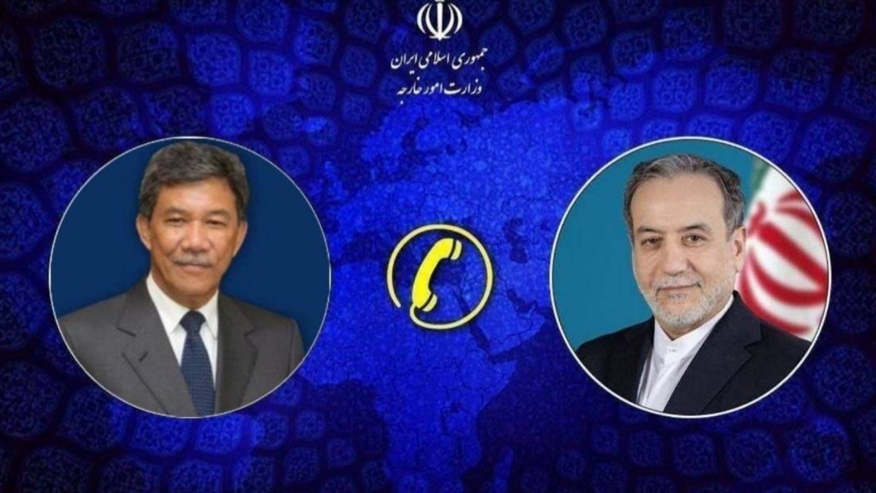 گفت‌وگوی تلفنی وزیر خارجه چین و سید عباس عراقچی