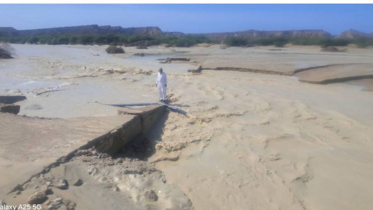 خط انتقال آب ۲۸ روستای مجتمع بندینی شهرستان زرآباد آسیب دید