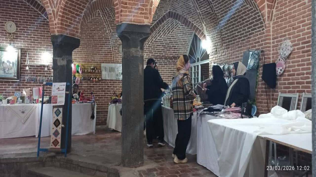 برپایی ۲۰ بازارچه صنایع‌دستی در آذربایجان غربی