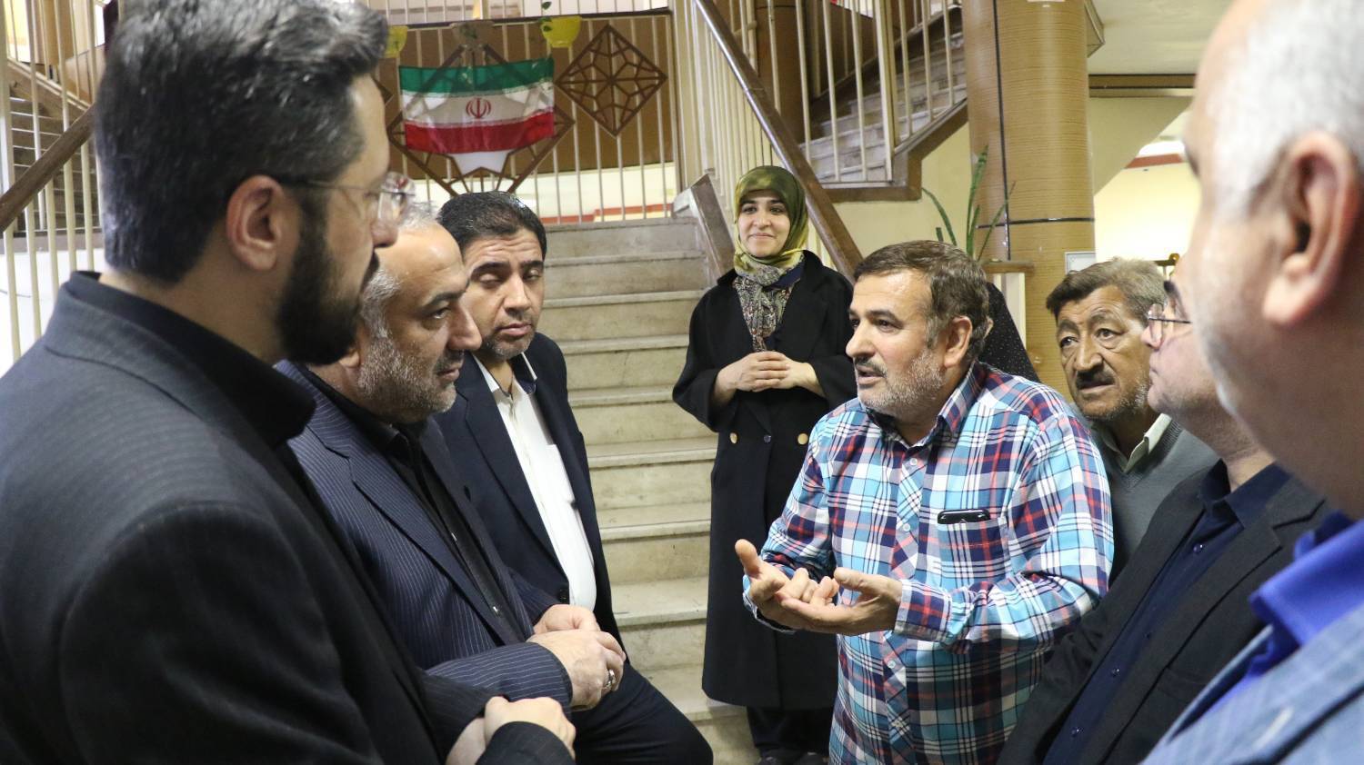 بررسی وضعیت اسکان و خدمات ارائه شده به هم وطنان درگیر جنگ در گلستان