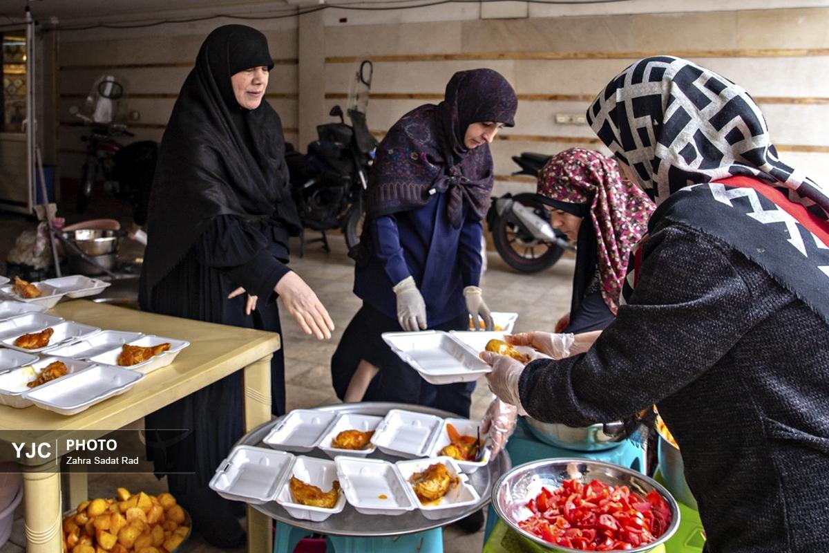 عملیات تعویض و شستشوی مقره خط ۴۰۰ کیلوولت نیروگاه گیلان