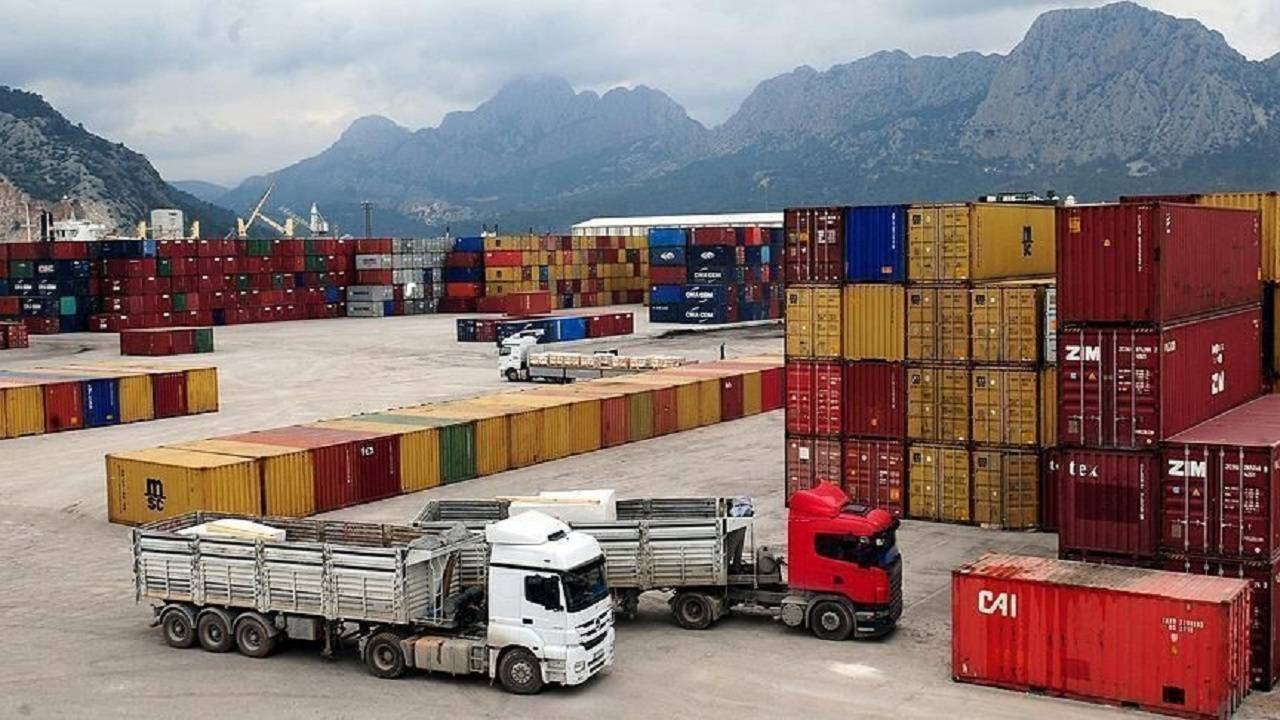 تسهیل روند مبادلات تجاری در مرز استان/ تلاش برای تداوم چرخه تولید در استان