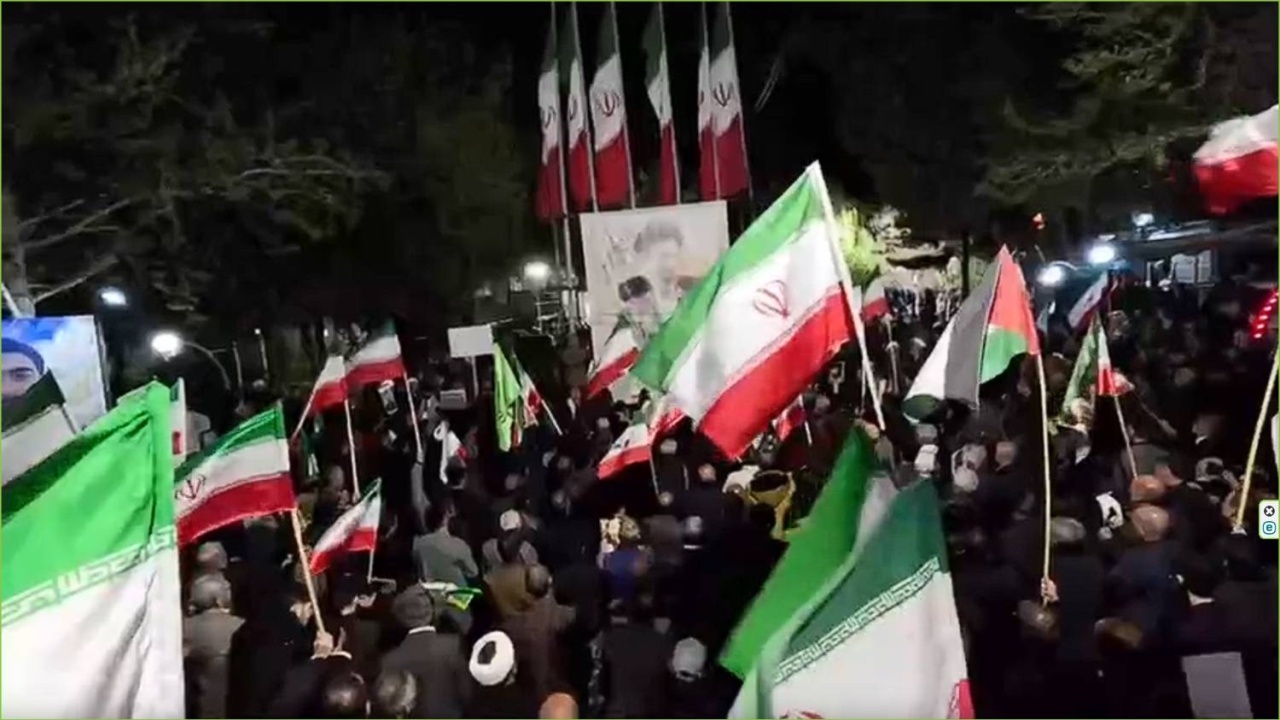 گزارش تصویری از قرار شبانه کاشمری‌ها در شب بارانی