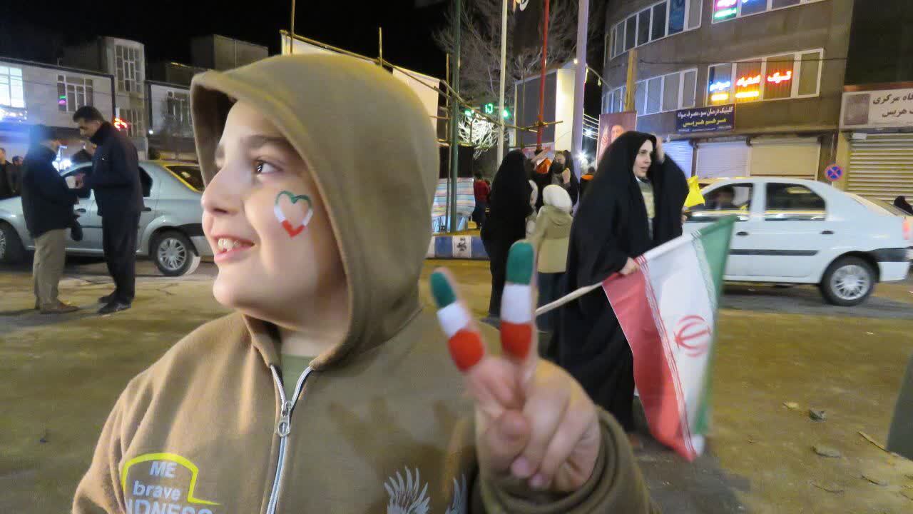 نگاهی به پنجاه و یکمین قرار شبانه هریسی&zwnj;ها از لنز دوربین شهروندخبرنگار