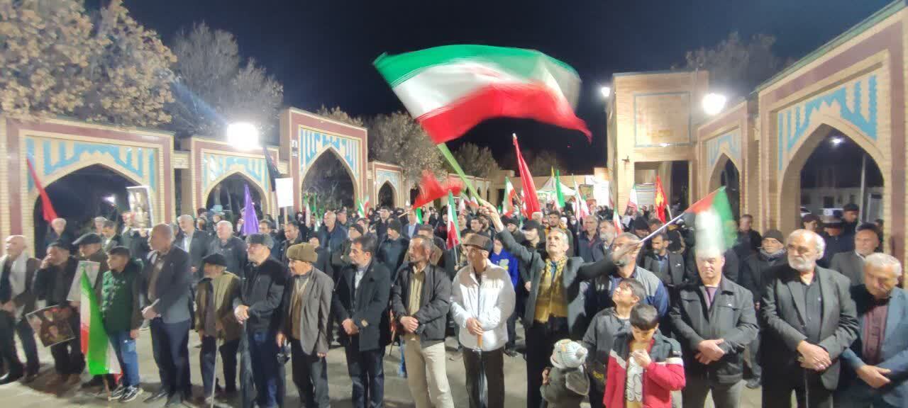 شور و حال صالح آبادی&zwnj;ها در پنجاه و یکمین تجمع شبانه