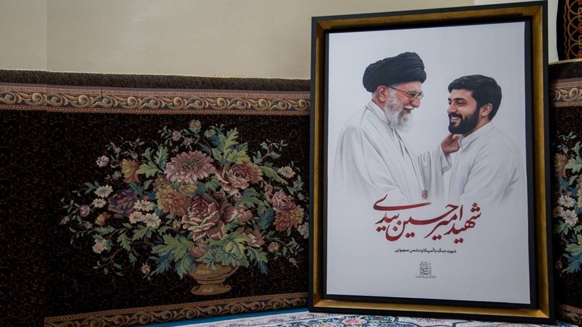 باشگاه خبرنگاران -جوان ۲۹ ساله‌ای که کنار سردار نائینی به شهادت رسید