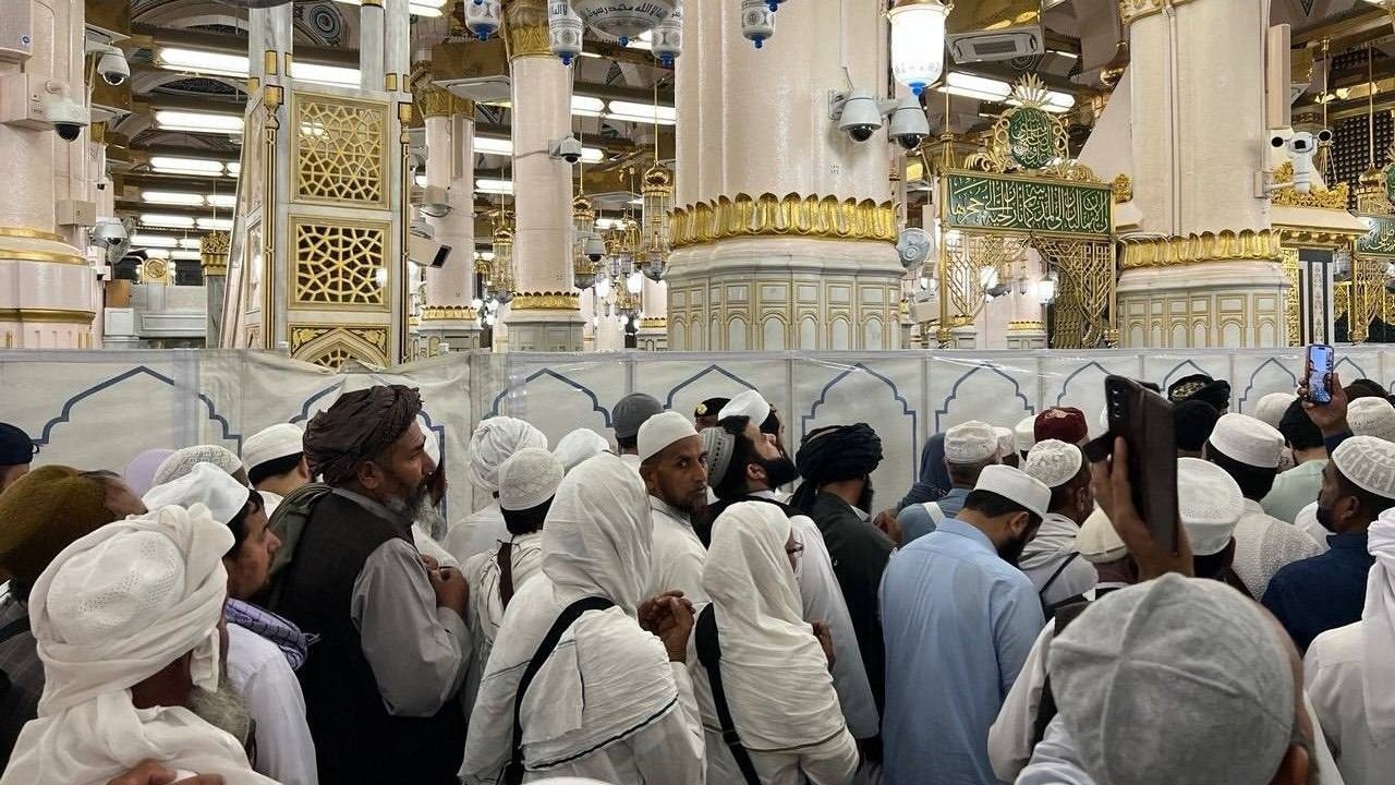 زائران برای زیارت روضه شریفه در سامانه نُسک ثبت نام کنند