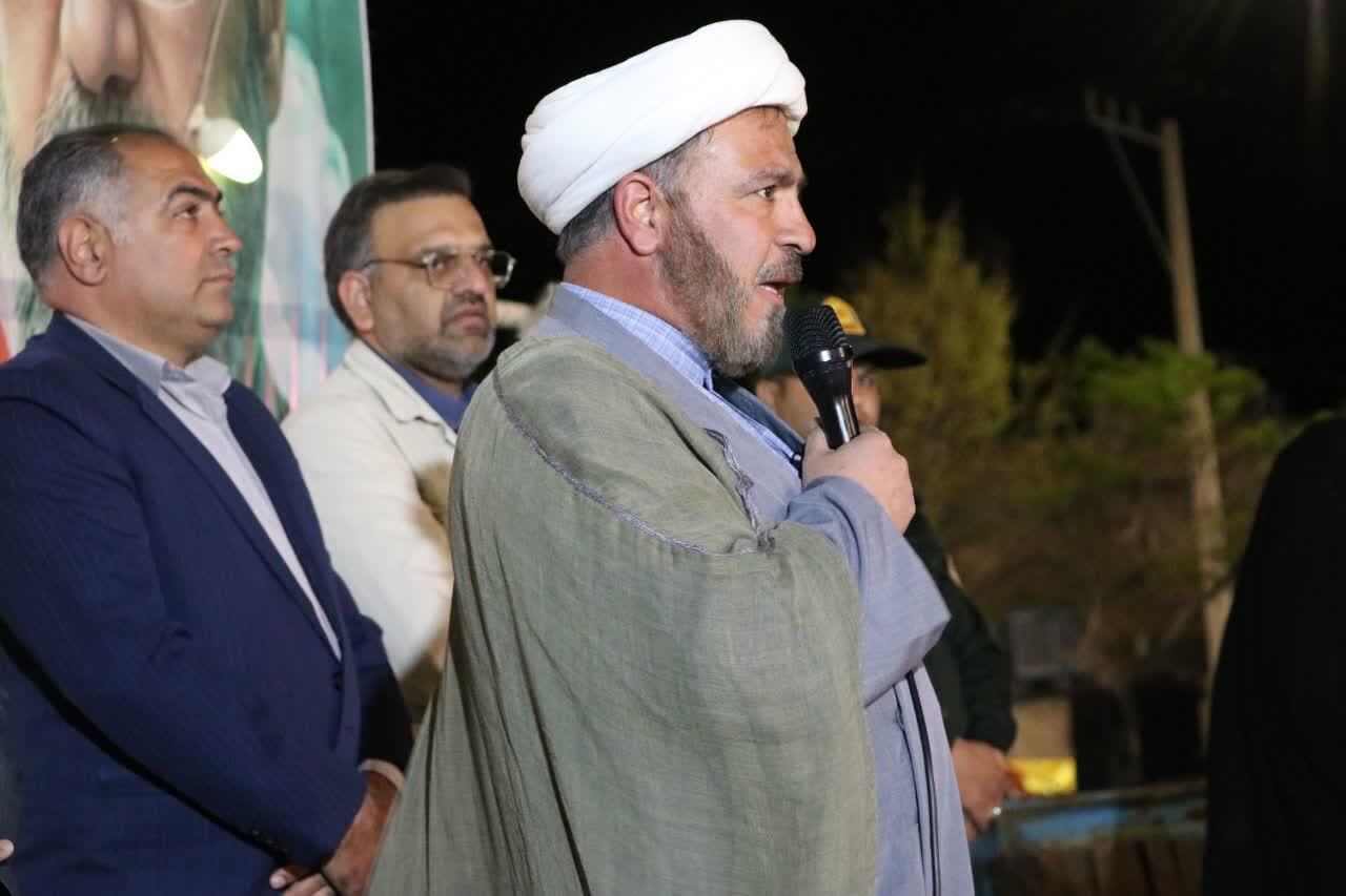برگزاری مراسم رژه نظامی و خودرویی توسط خواهران شهر عسگران
