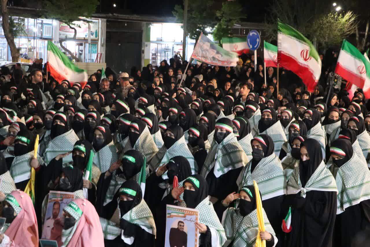 برگزاری مراسم رژه نظامی و خودرویی در شهر عسگران
