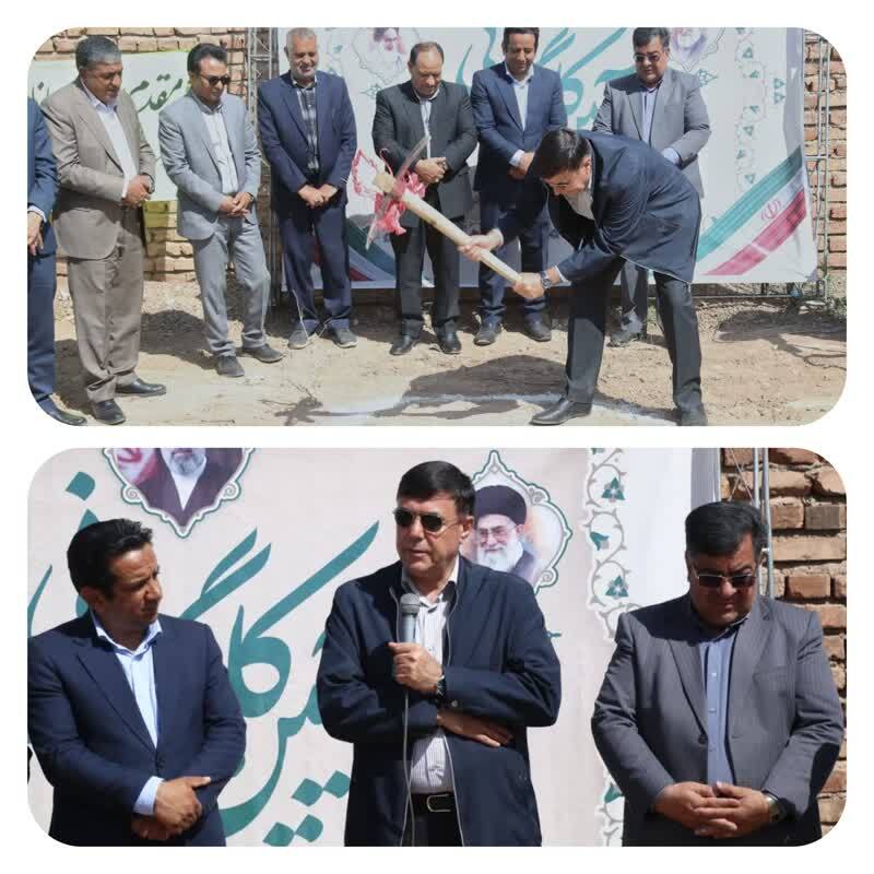 آغاز عملیات اجرایی احداث مدرسه ۴ کلاسه خیرساز شاهرخ آباد کرمان