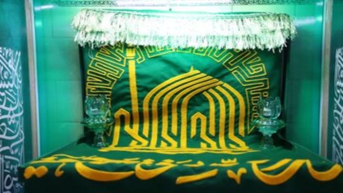 باشگاه خبرنگاران -حضور خادمین آستان قدس رضوی در محضر جانباز سرافراز دفاع مقدس هشت ساله + فیلم