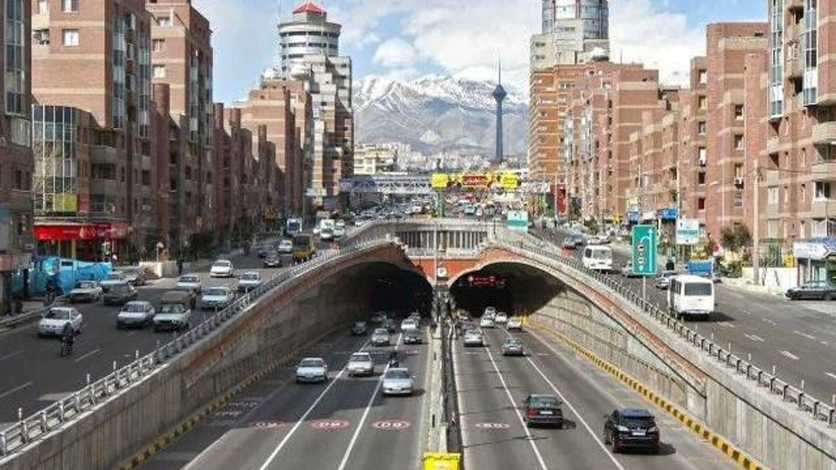 باشگاه خبرنگاران -انسداد شبانه هر دو باند تونل توحید به‌مدت ۵ ساعت
