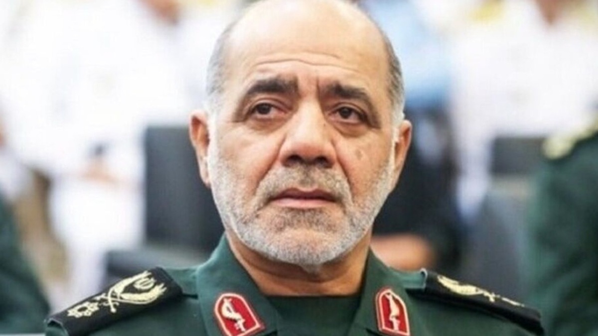 باشگاه خبرنگاران -قدردانی فرمانده قرارگاه مرکزی خاتم‌الانبیا از فداکاری امدادگران هلال‌احمر در جنگ تحمیلی