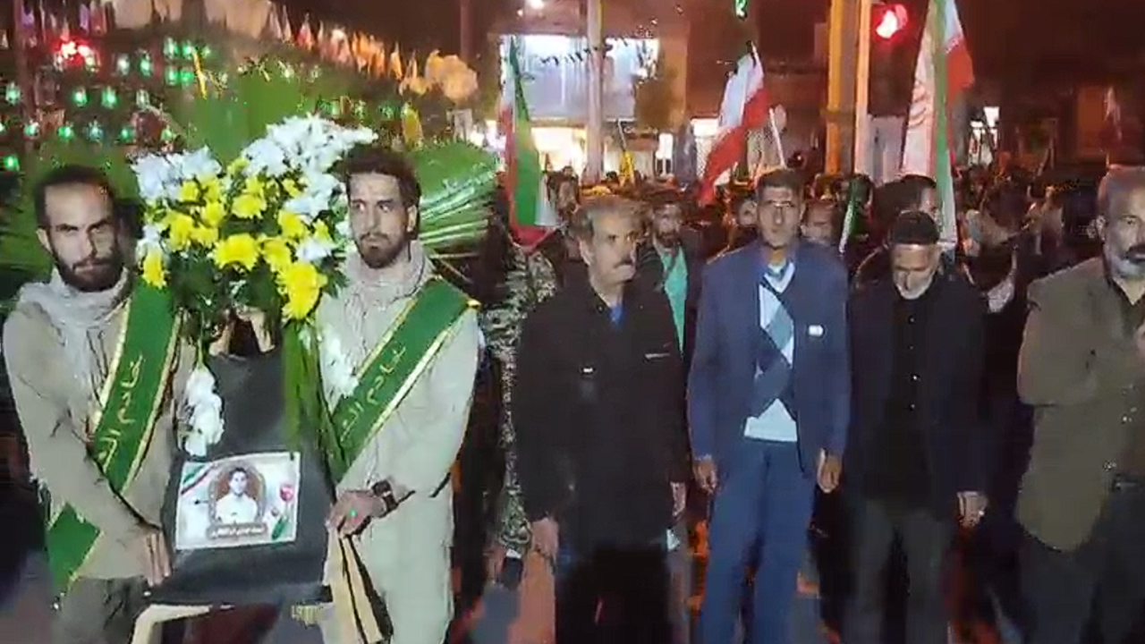 وداع با شکوه نهاوندی‌ها با شهید ناو گروه جماران + فیلم