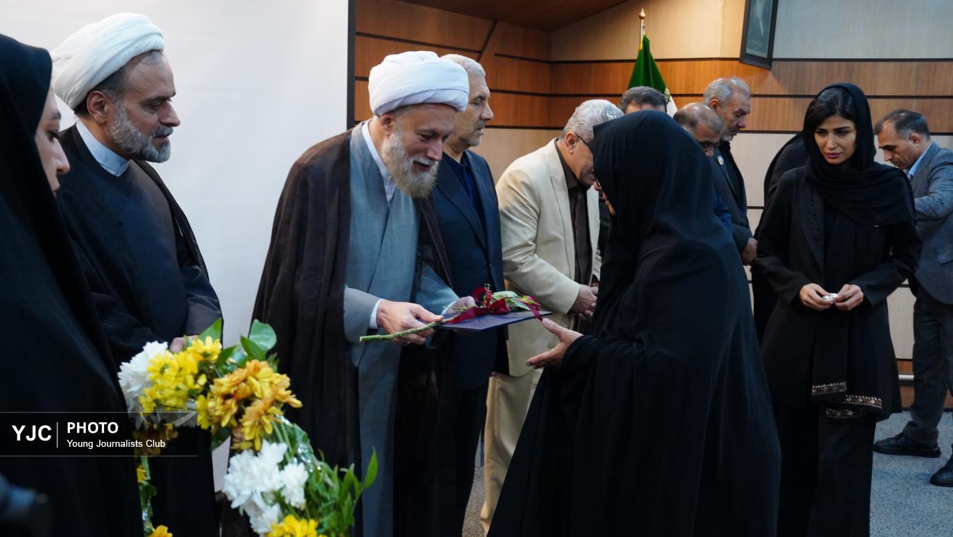ملت ایران در بزنگاه‌های تاریخی نقش تعیین‌کننده دارد + تصاویر