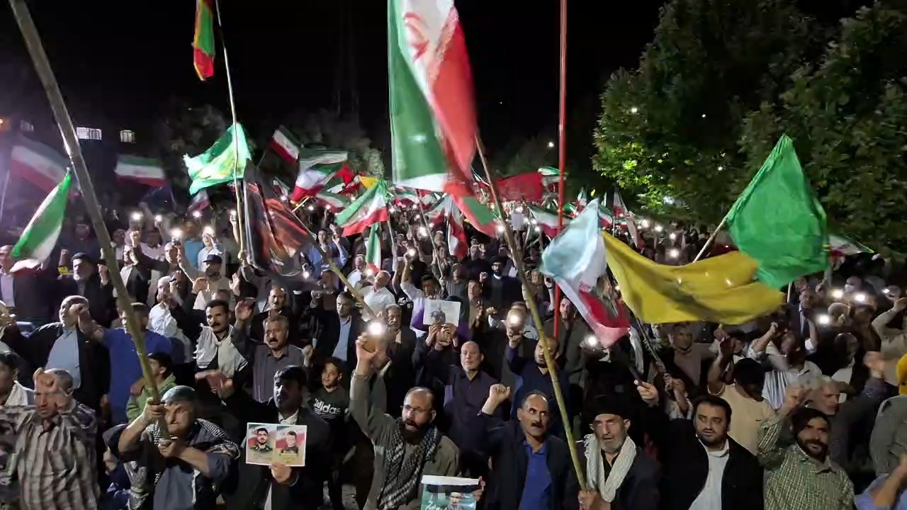 شکوه حماسه خیابان در پارک چهارباغ خرم آباد + فیلم
