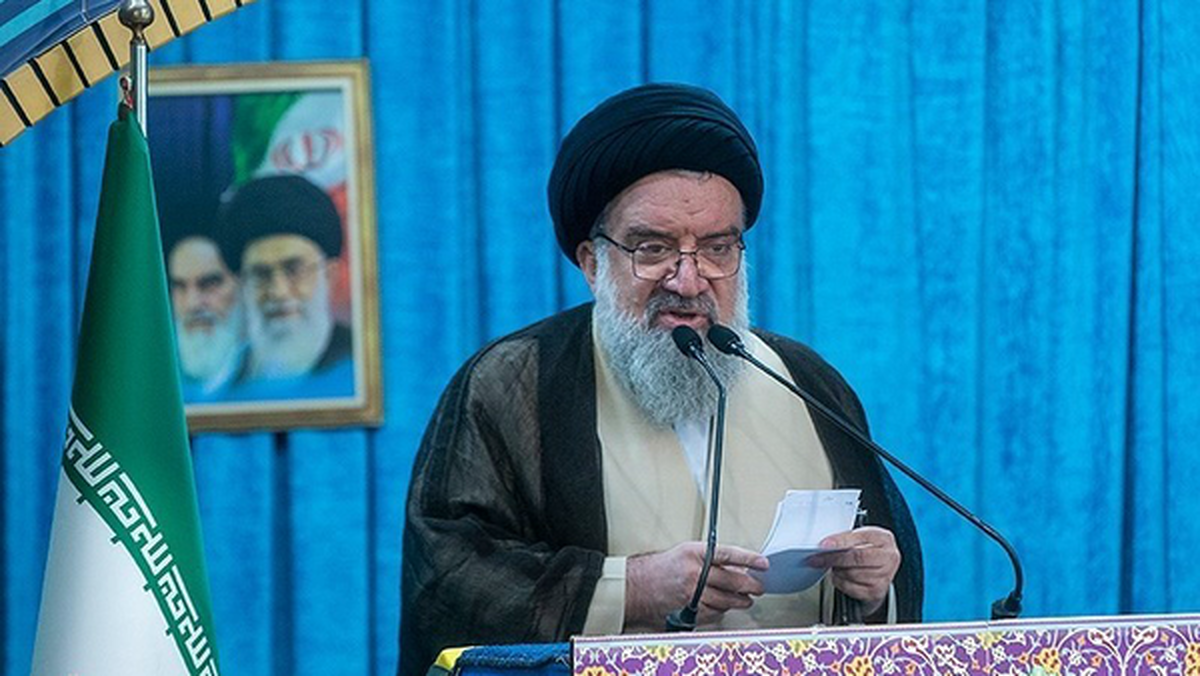 باشگاه خبرنگاران -آیت الله خاتمی: از رزمندگان می‌خواهیم دستشان روی ماشه باشد