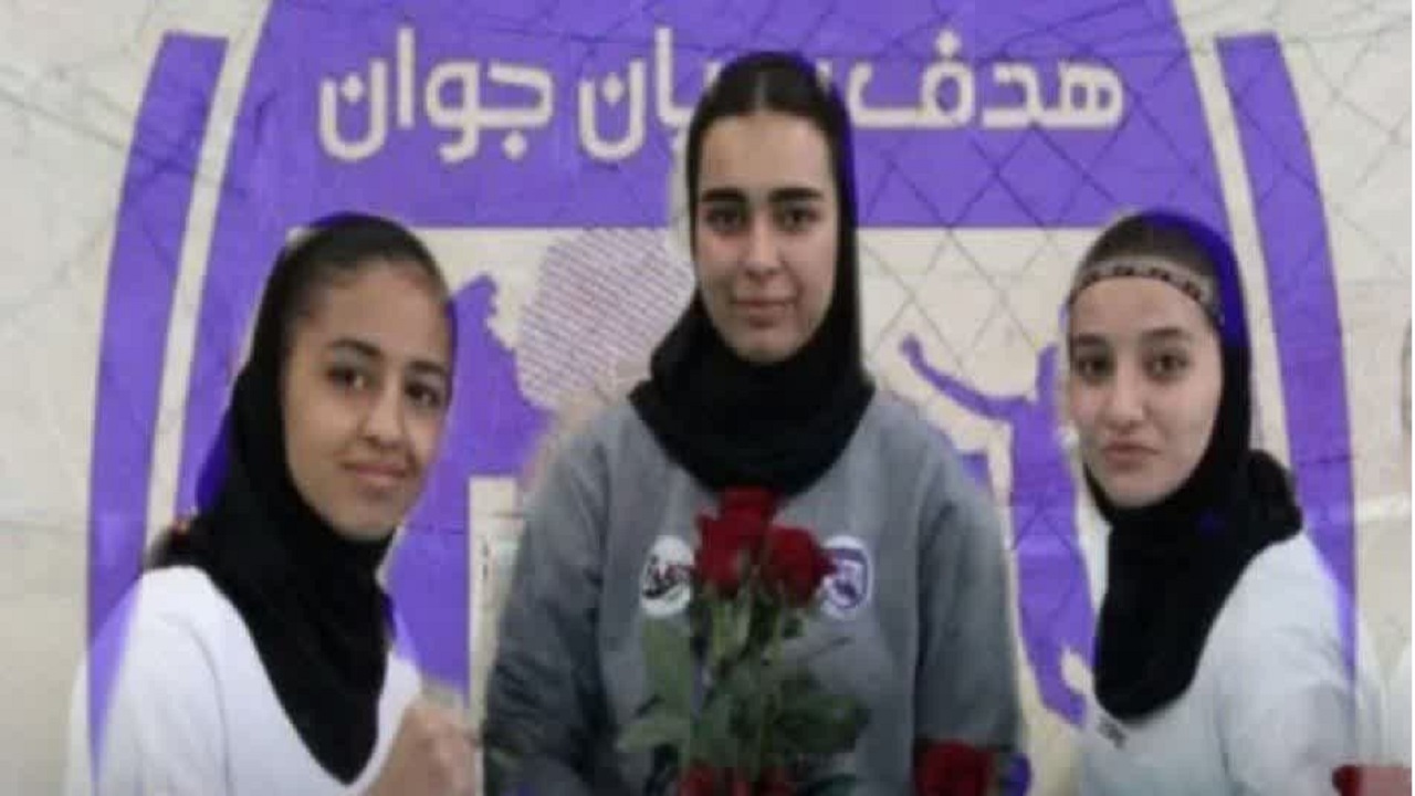 پرواز دختران قمی به سوی مسابقات قهرمانی هندبال آسیا