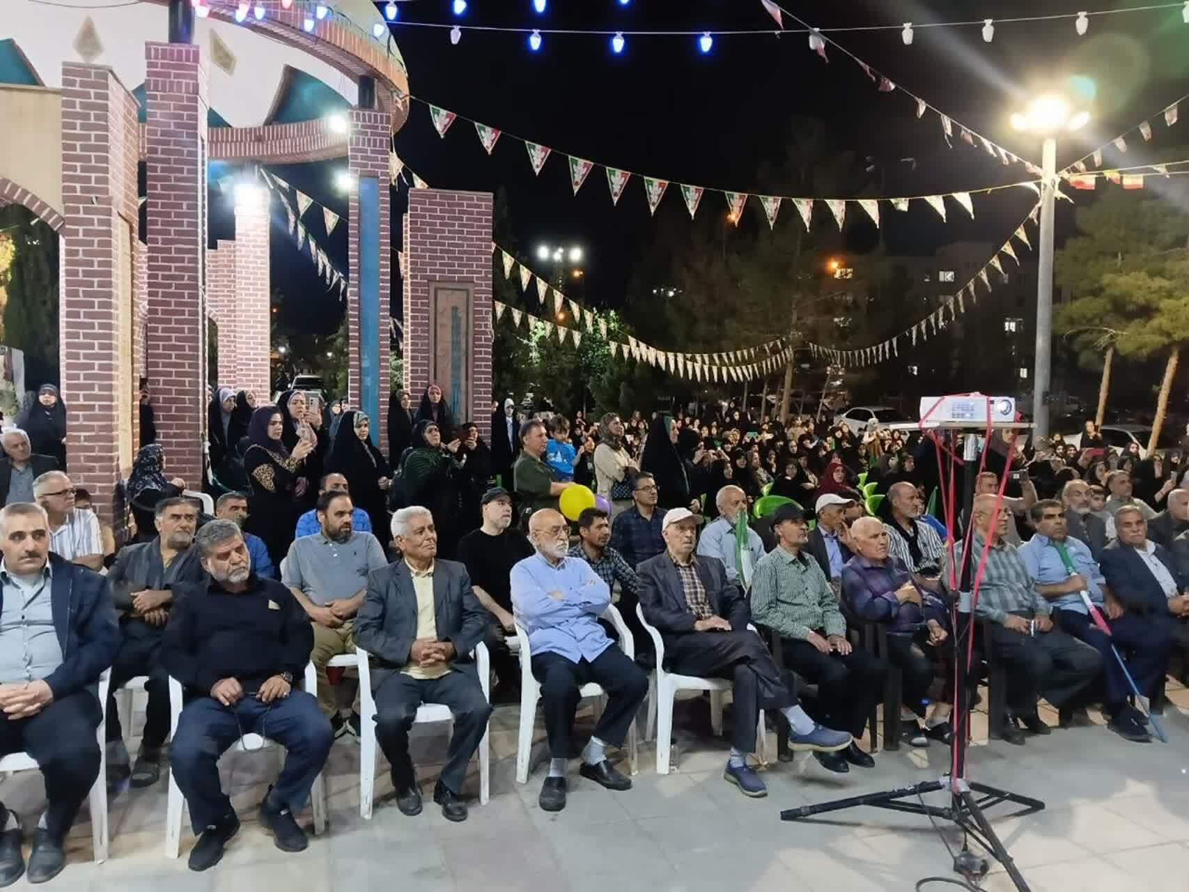 شصت و نهمین شب ایستادگی خاورشهر از لنز دوربین شهروندخبرنگار