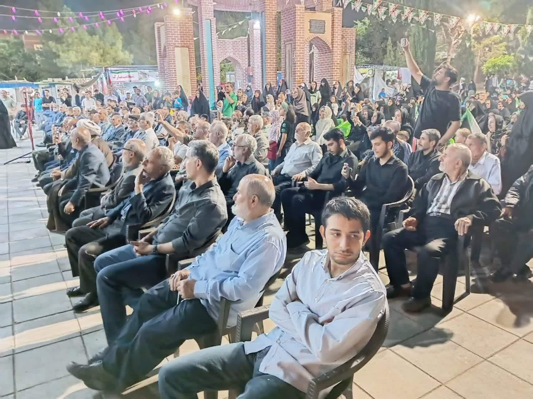 شصت و نهمین شب ایستادگی خاورشهر از لنز دوربین شهروندخبرنگار