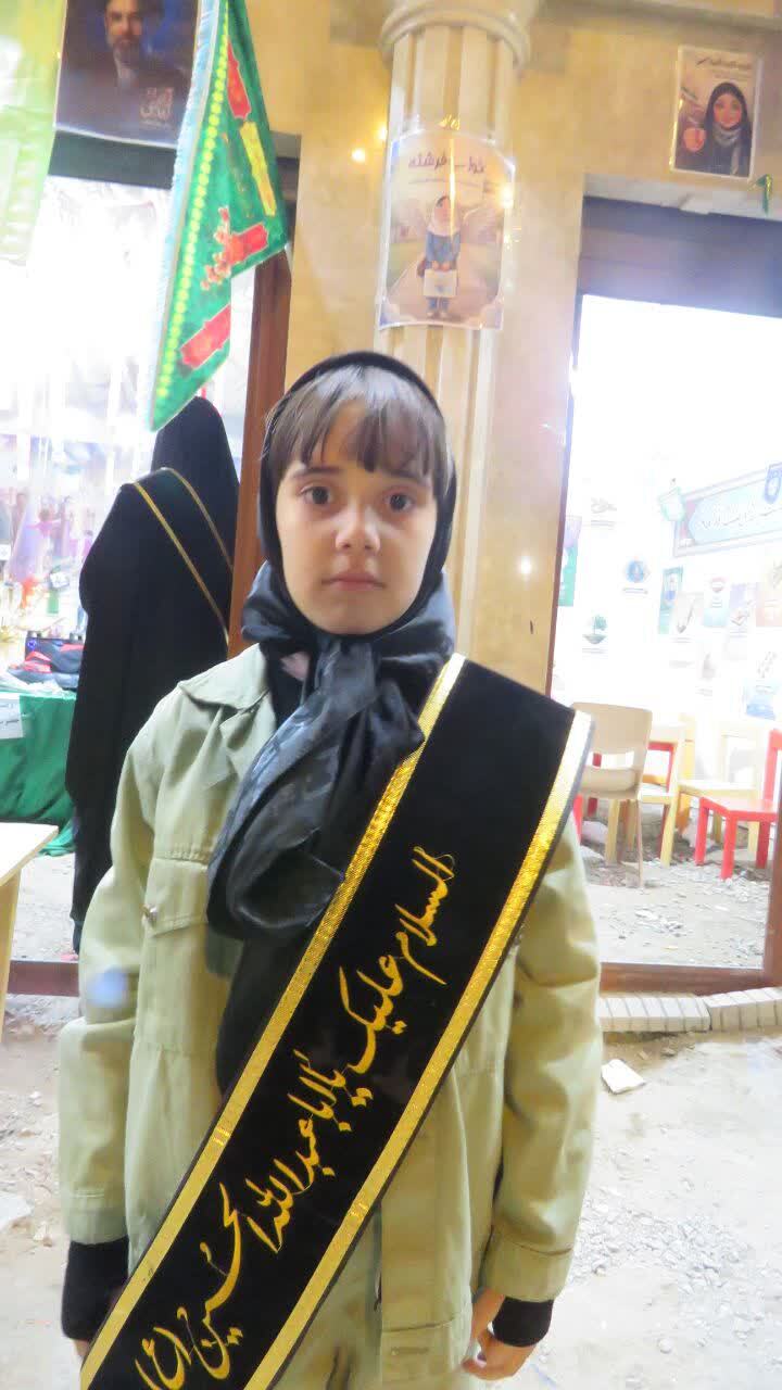 کودکان و نوجوانان هریسی پرچم داران تجمعات حماسی شبانه