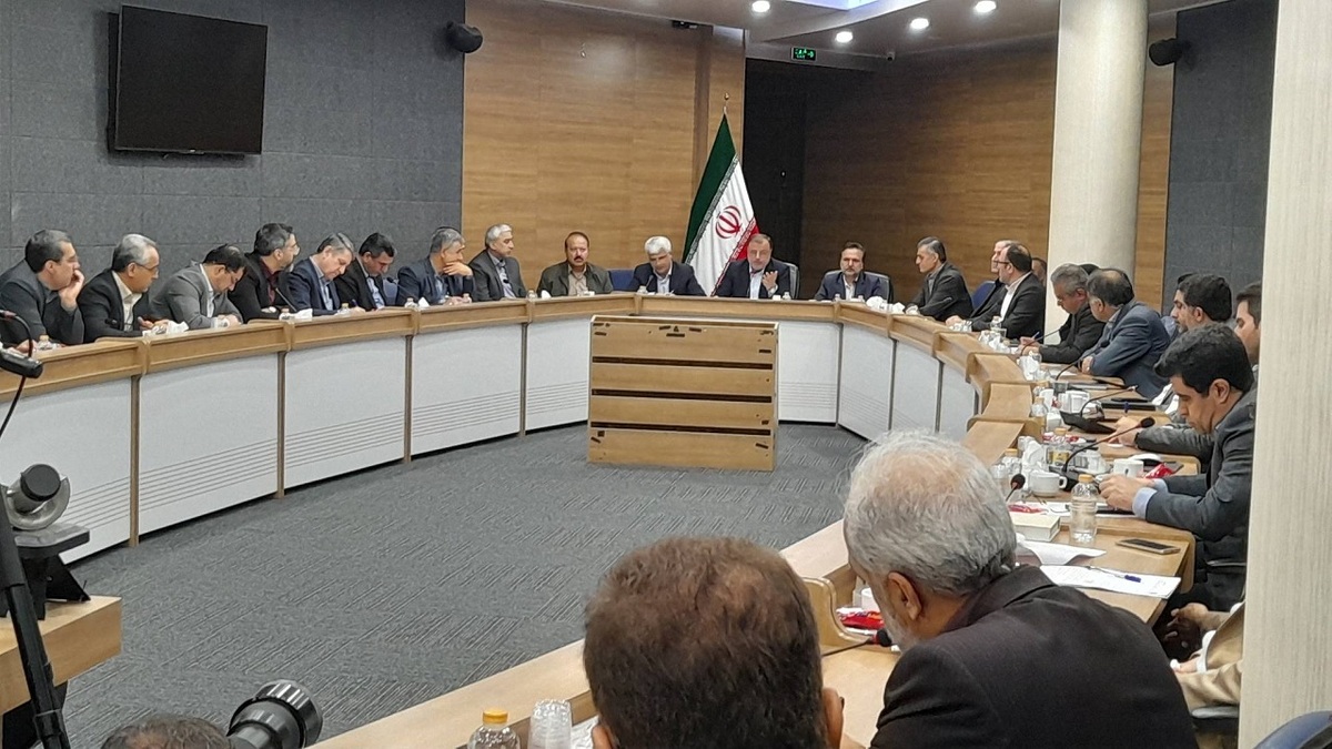 باشگاه خبرنگاران -تاکید استاندار بر استفاده از اختیارات تفویضی رئیس‌جمهور در صدور مجوزهای سرمایه‌گذاری