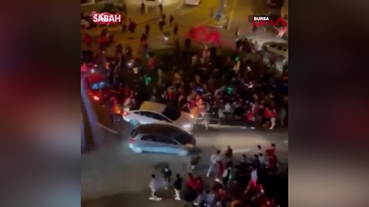 زیرگرفتن هواداران فوتبال در ترکیه + فیلم