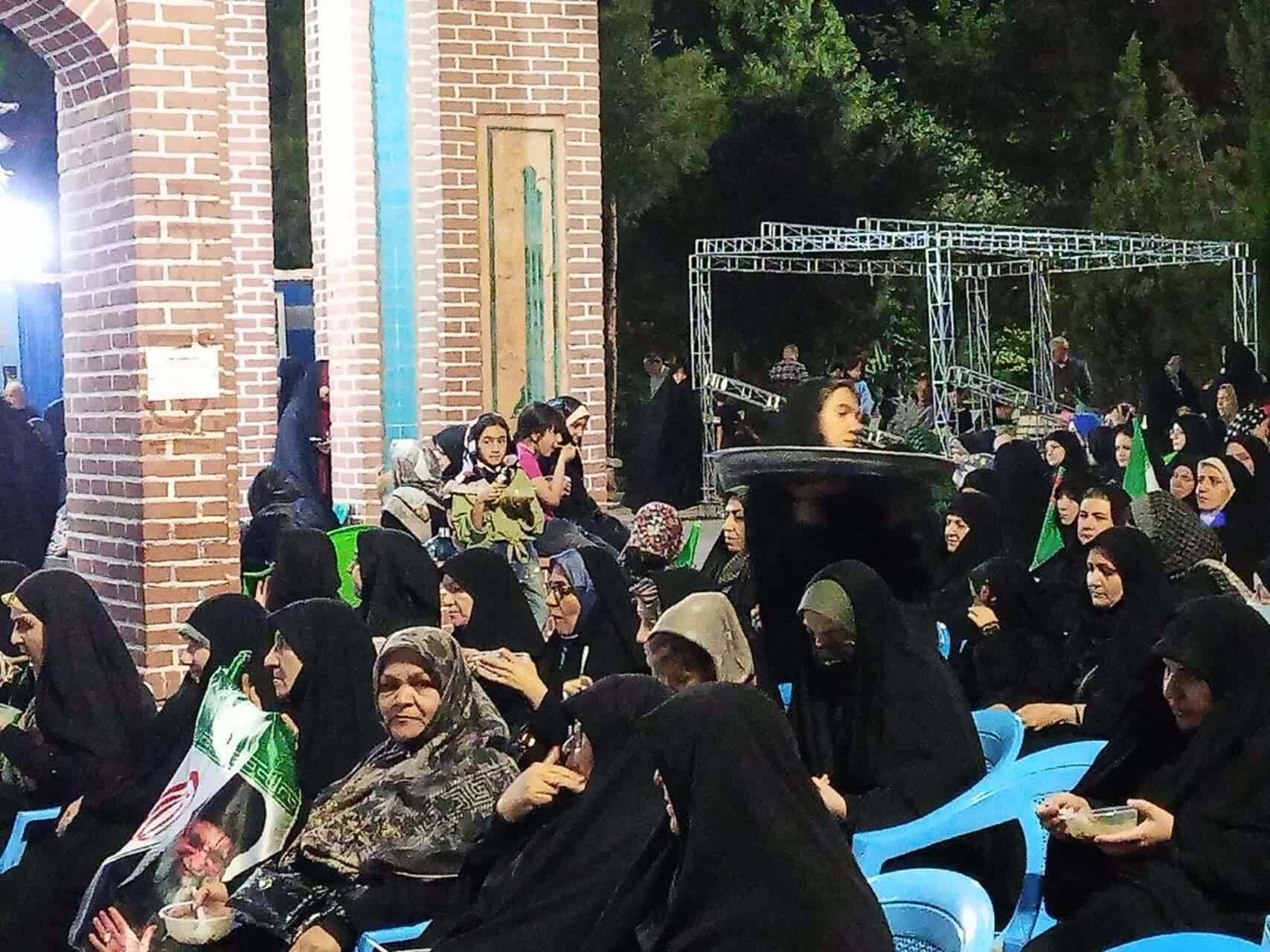 حال و هوای هفتادمین شب از تجمع شبانه اقتدار و مقاومت در خاورشهر