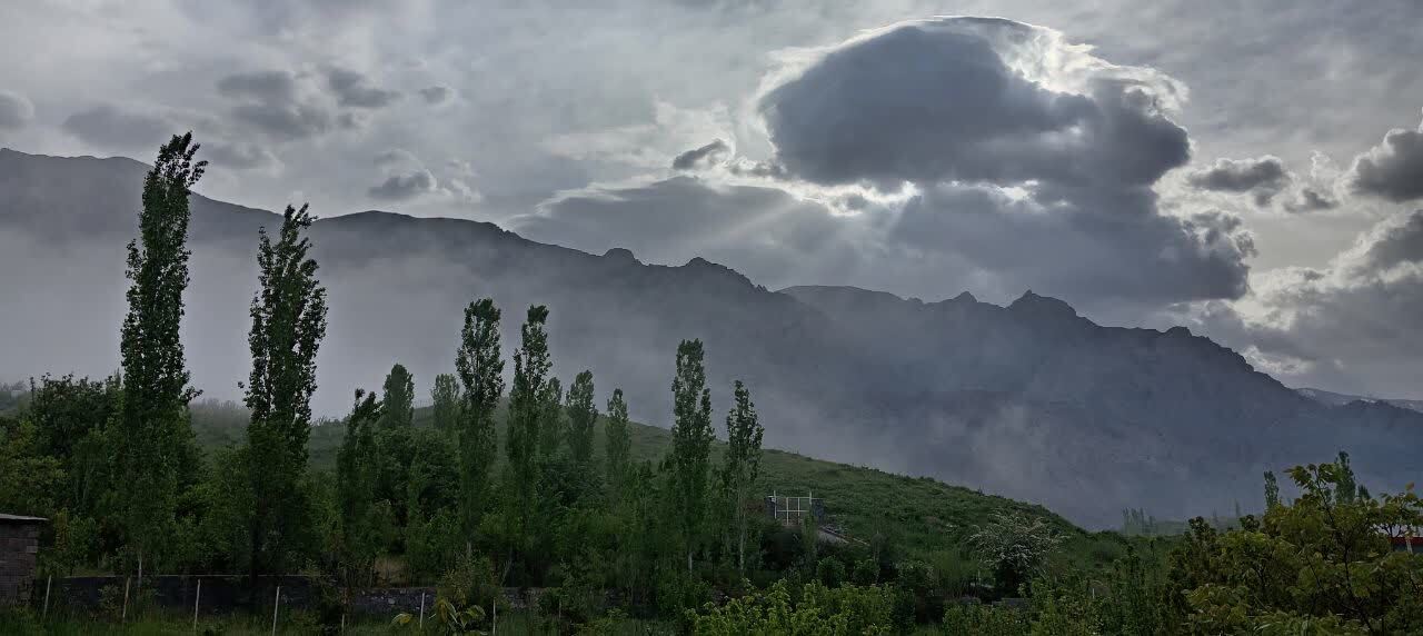 سفری در دل طبیعت روستای سرسبز الموت به وقت بهار