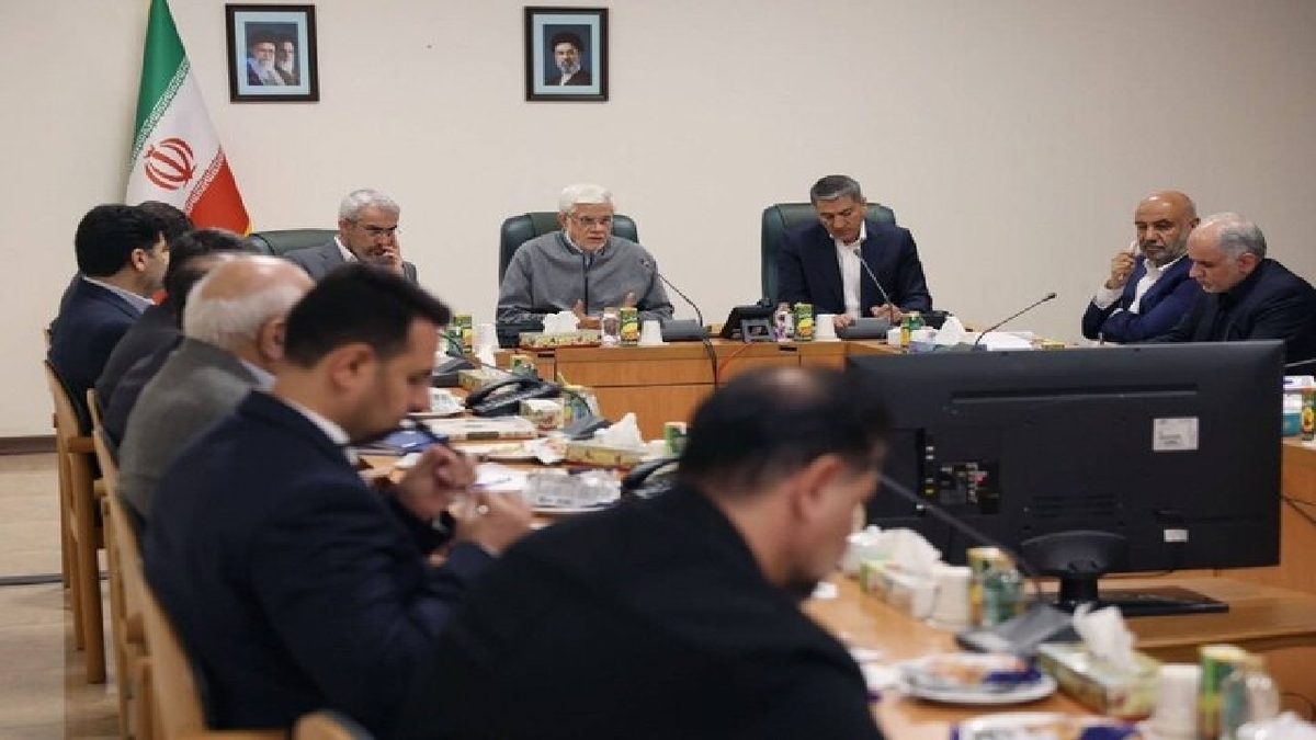 باشگاه خبرنگاران -دستور عارف برای برخورد قاطع با گران‌فروشی و احتکار