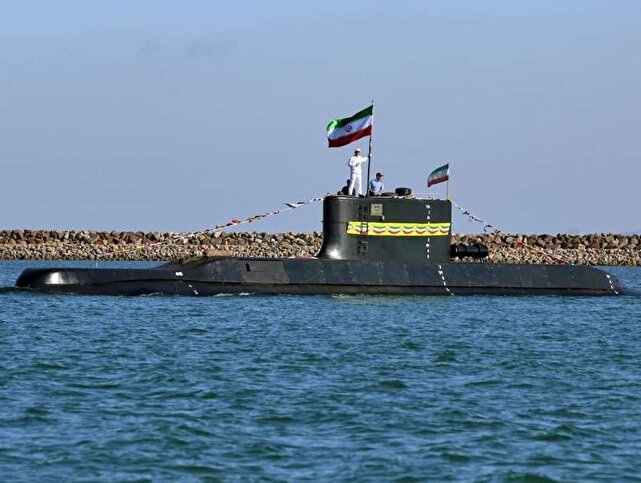 بسم‌الله قاصم الجبارین؛ دلفین‌های ارتش ایران، کف تنگه هرمز در فکر شکار