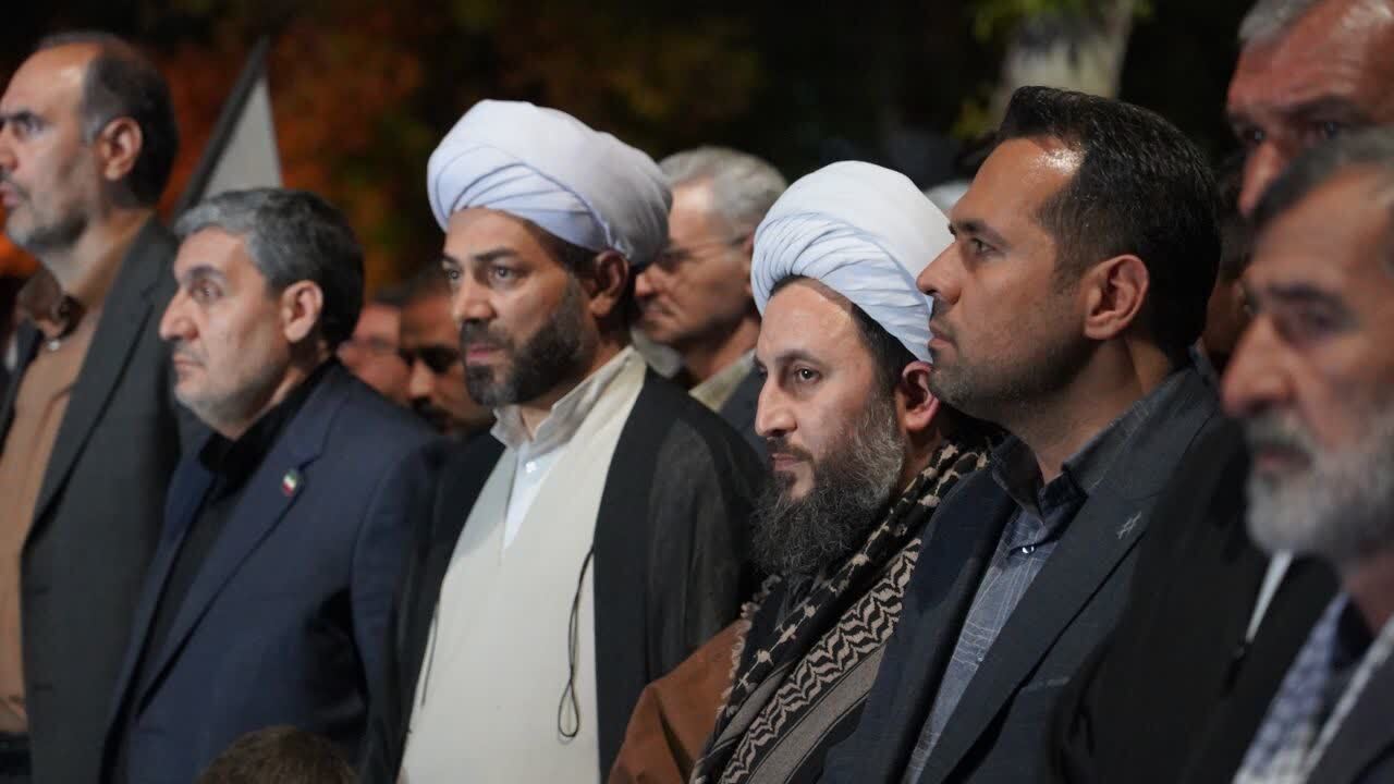 حماسه آفرینی مردم انقلابی خوی در تجمع اقتدار و مقاومت