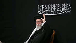 داستان لباس خادمی رهبر شهید انقلاب + فیلم