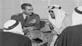 توجیه عَلم و شاه برای از دست دادن بحرین