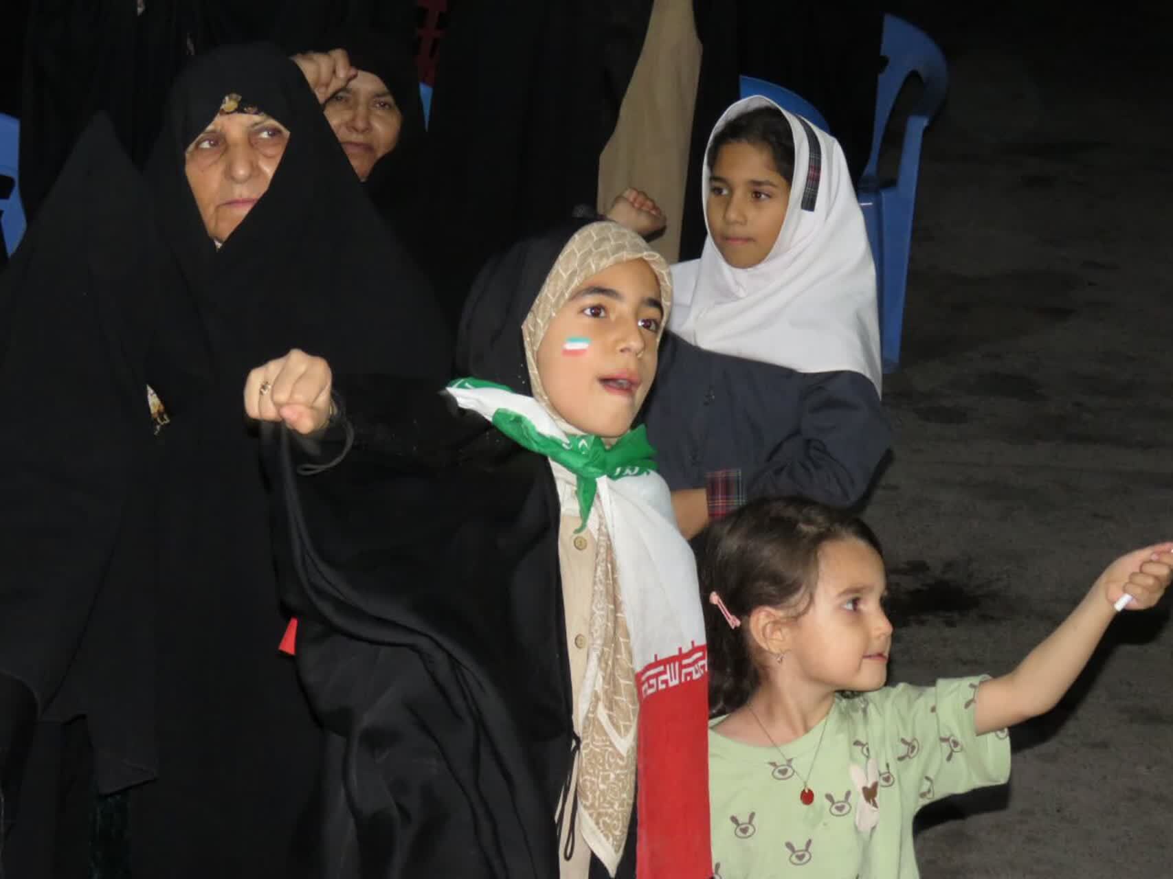 هفتاد و سومین گردهمایی بهرمانی ها در حمایت ایران اسلامی