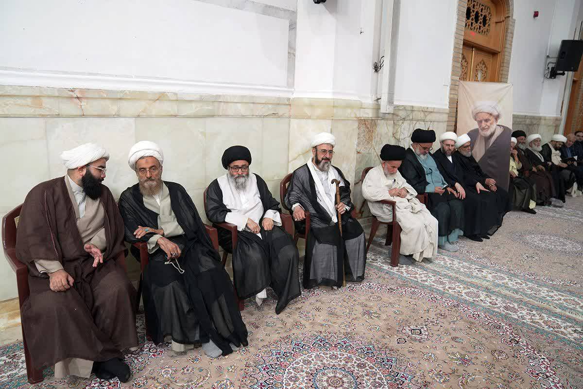 هفدهمین سالگرد ارتحال آیت&zwnj;الله بهجت(ره) در حرم حضرت معصومه(س) برگزار شد