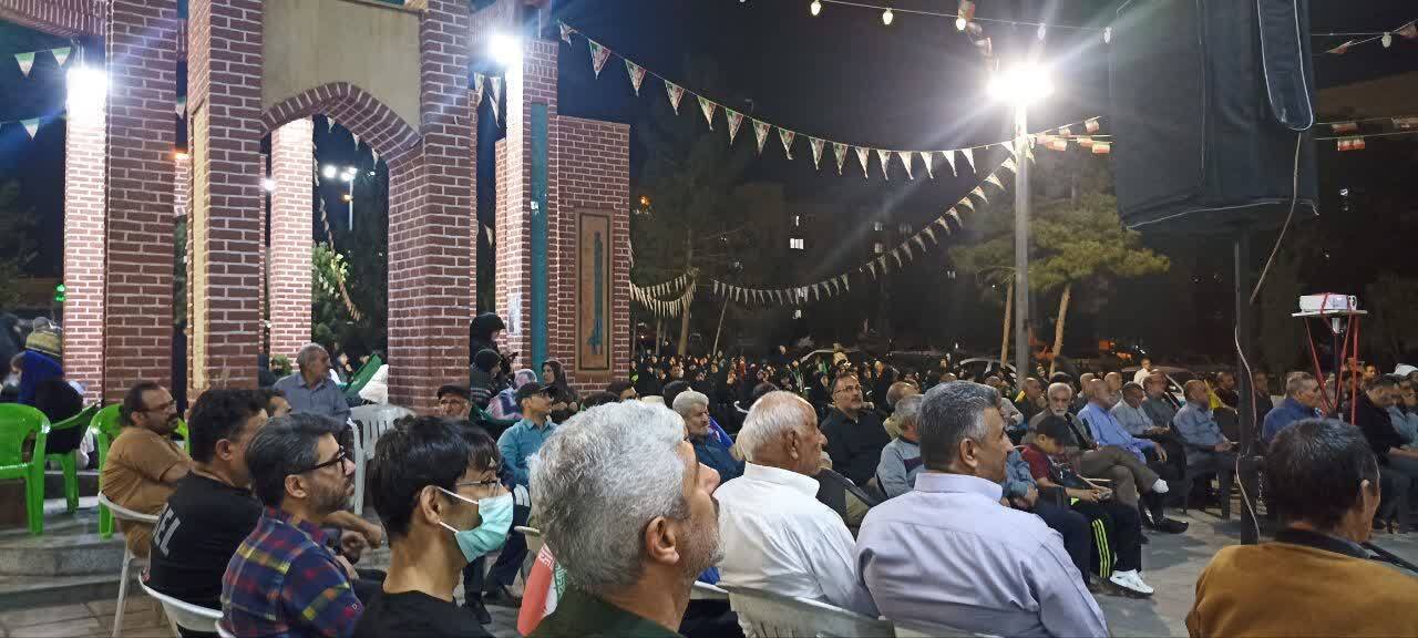 اقامه نماز استغاثه در تجمعات شبانه خاورشهر