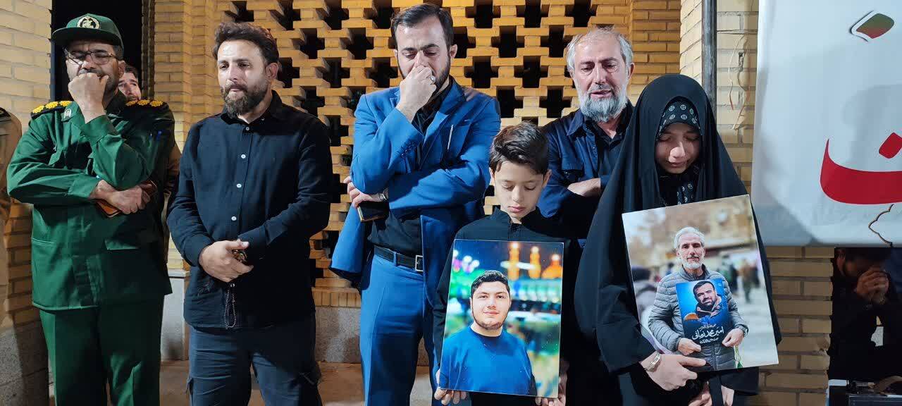 حضور خانواده شهدای جنگ سوم در اجتماع شبانه صالح آباد