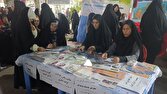 برپایی غرفه جوانی جمعیت در کلاله به مناسبت هفته سلامت