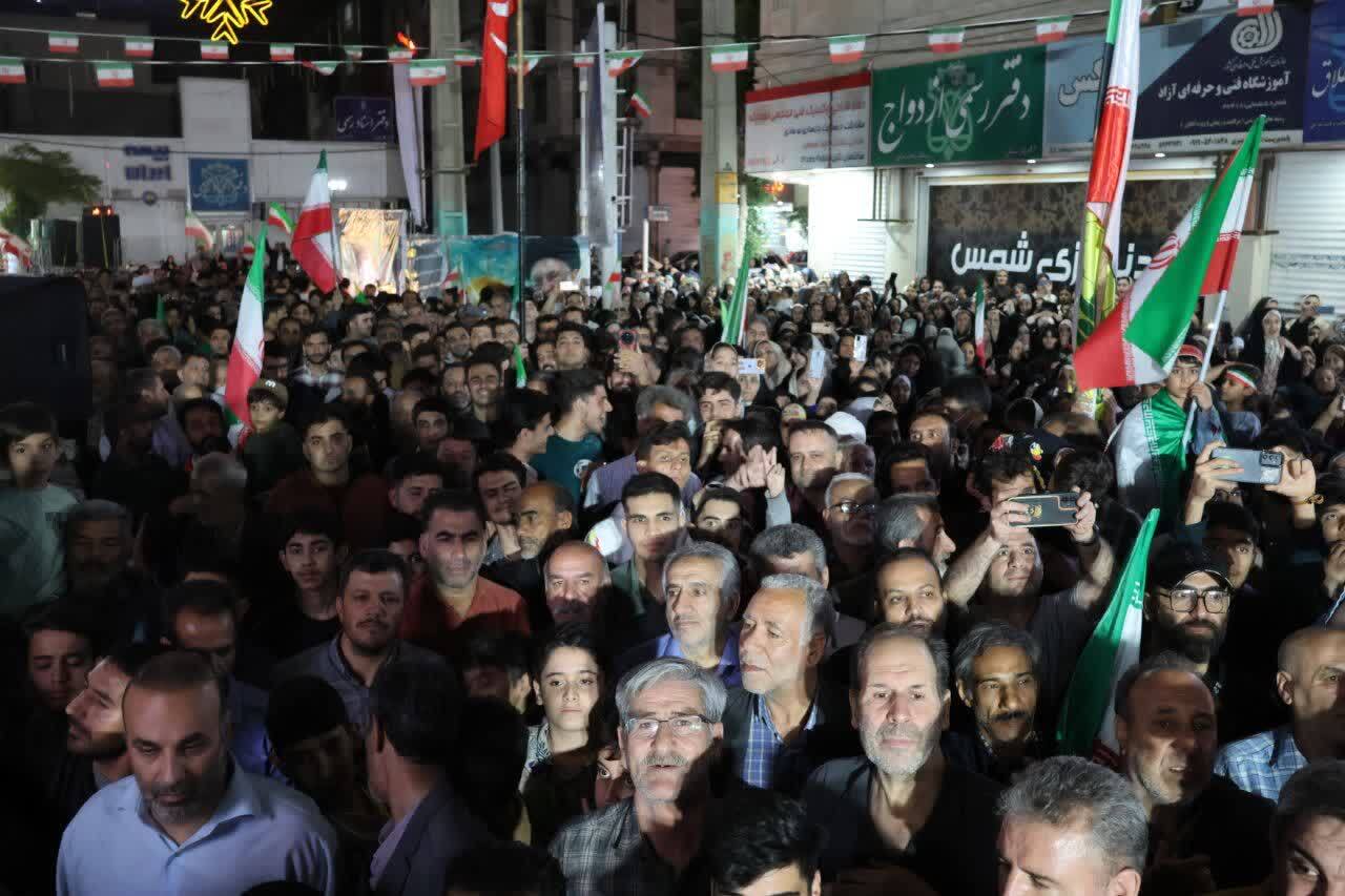 جاری شدن خطبه عقد ۳ زوج &laquo;جان&zwnj;فدا&raquo; در هفتاد و نهمین تجمع مردم صالحیه